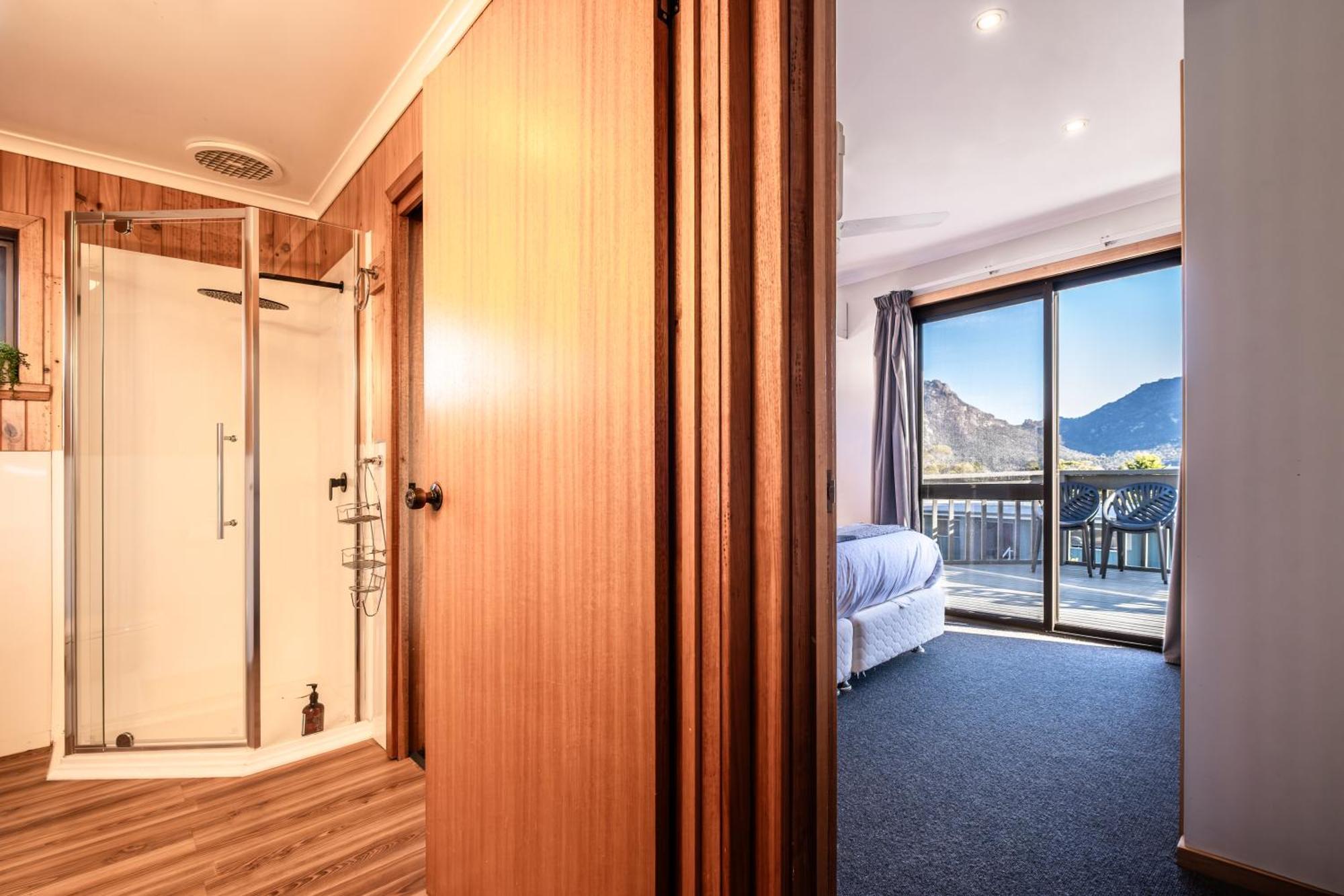 Villa The Lookout ~ Large Family House With Views Coles Bay Exterior foto